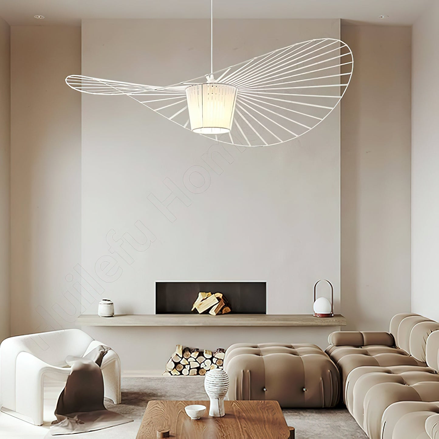 Suspension Vertigo – Présence Sculpturale & Lumière d'Ambiance Envoûtante