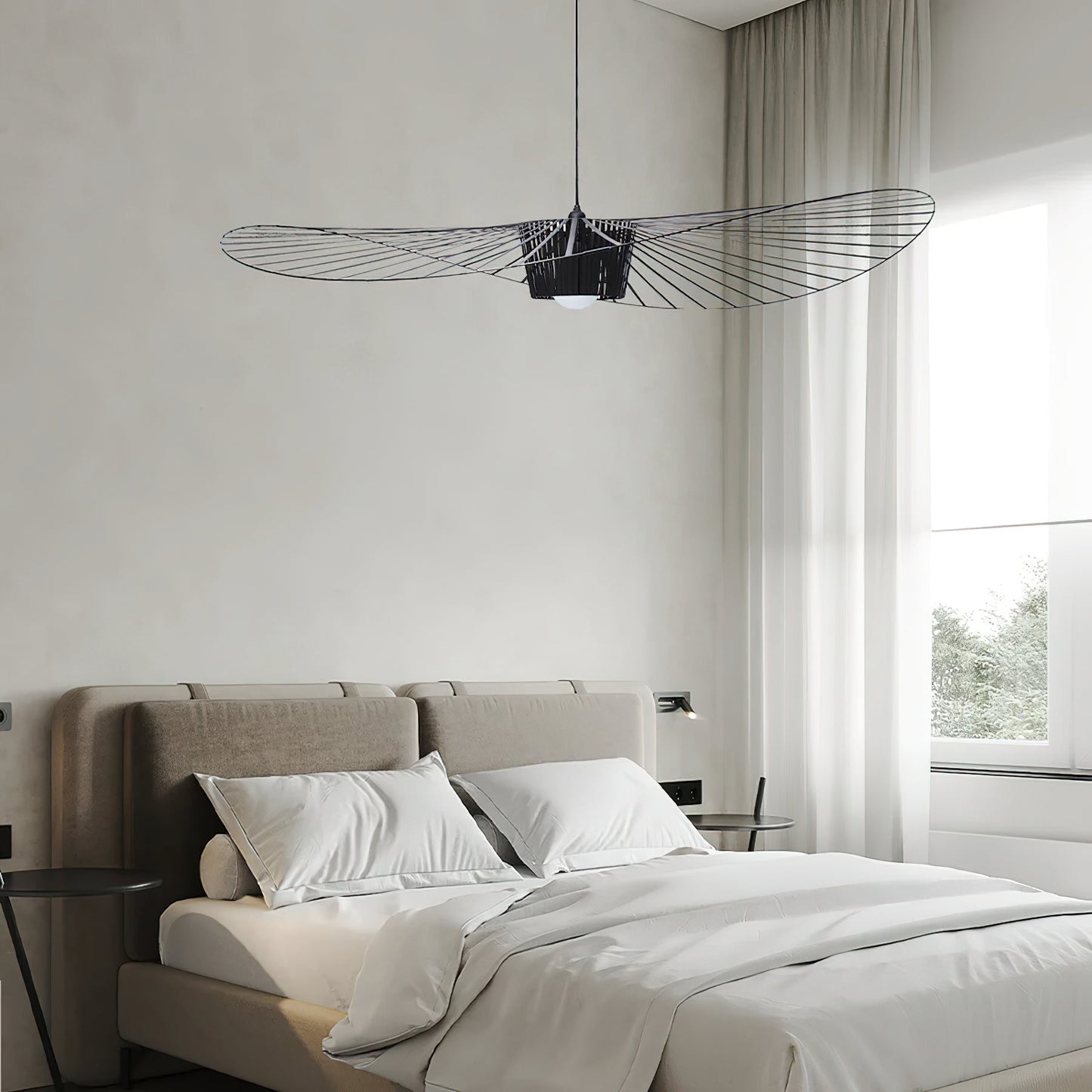Suspension Vertigo – Présence Sculpturale & Lumière d'Ambiance Envoûtante