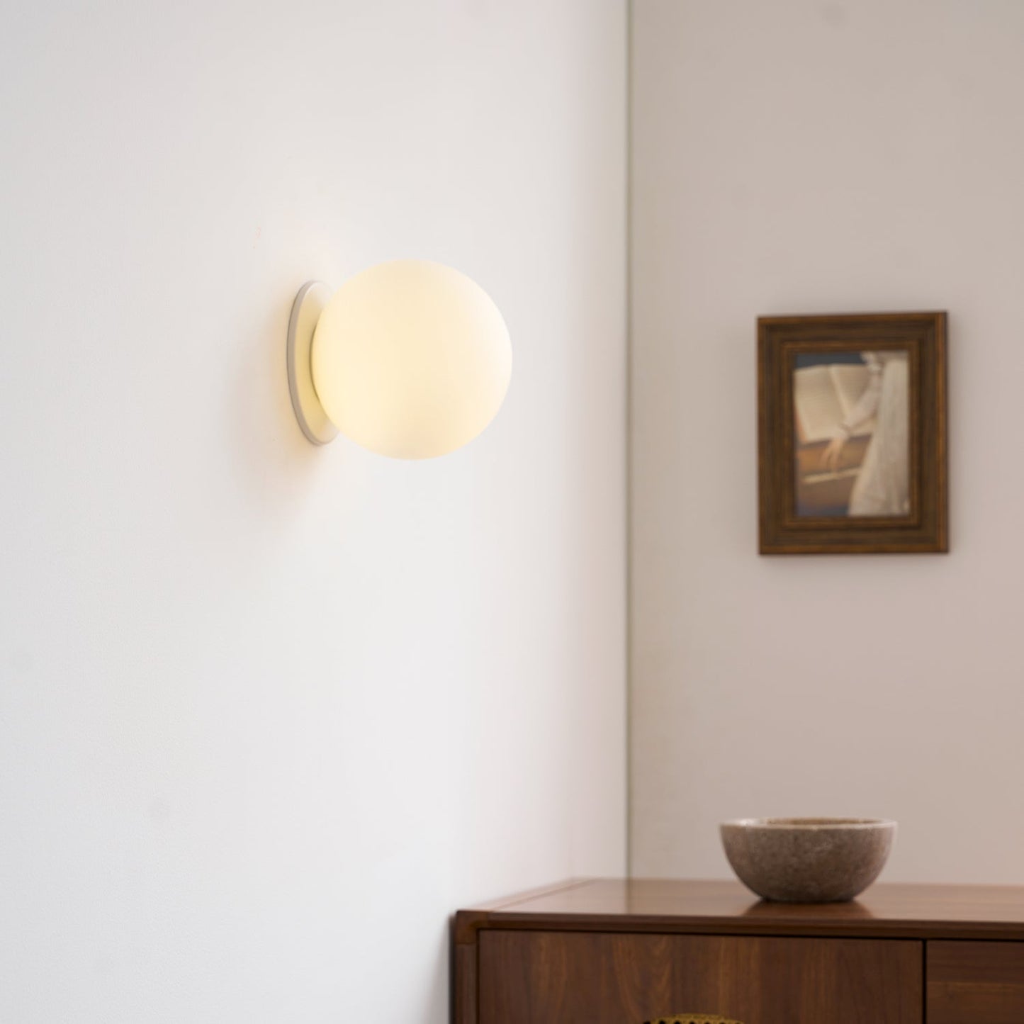 Applique Murale Vimala en Verre – Lumière Pure & Design Épuré Polyvalent
