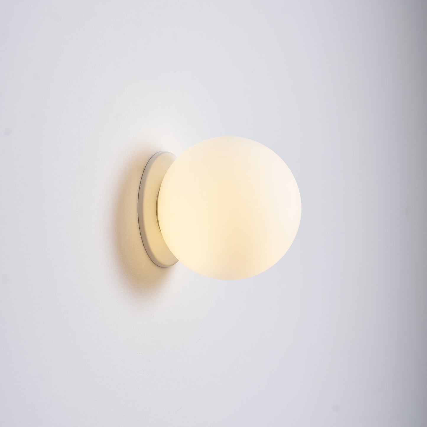 Applique Murale Vimala en Verre – Lumière Pure & Design Épuré Polyvalent