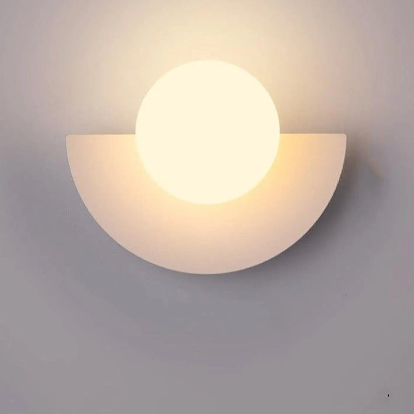 Applique Murale Colorée – Lumière Vibrante & Accent Décoratif Audacieux