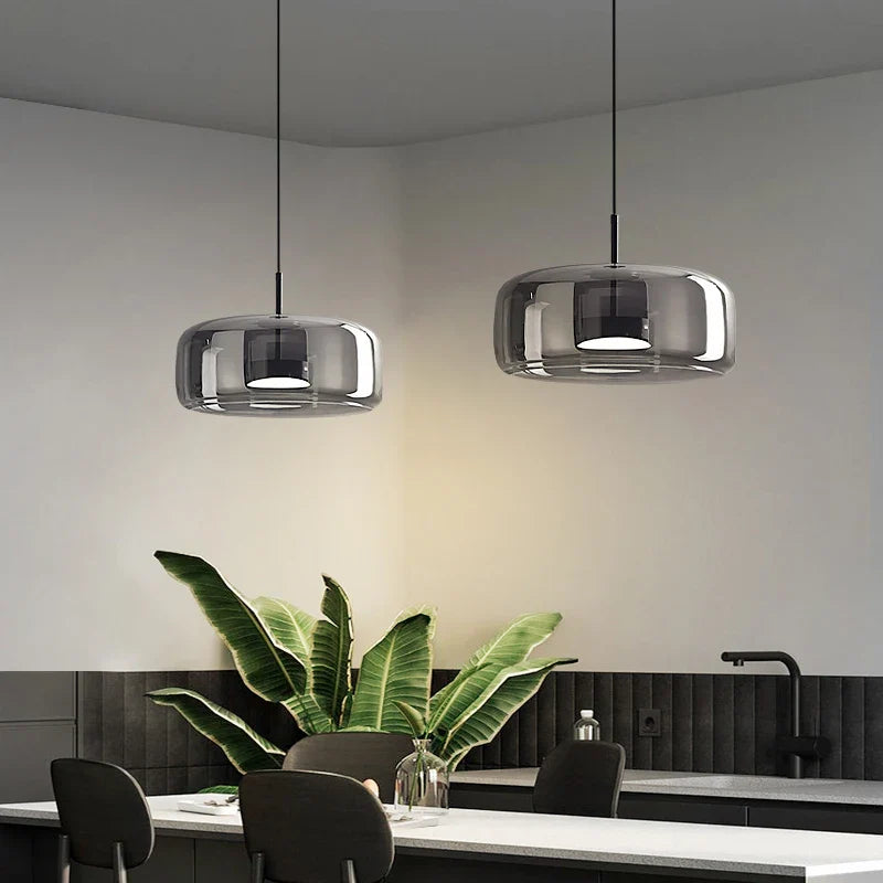 Suspension LED en Verre Nordique Élégante